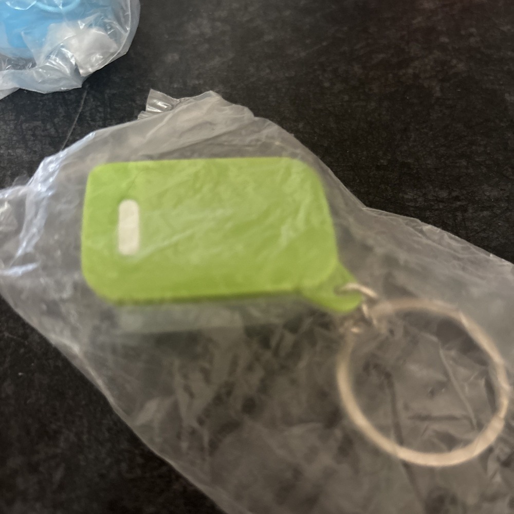 Tupperware keychains - Picture 4 of 4